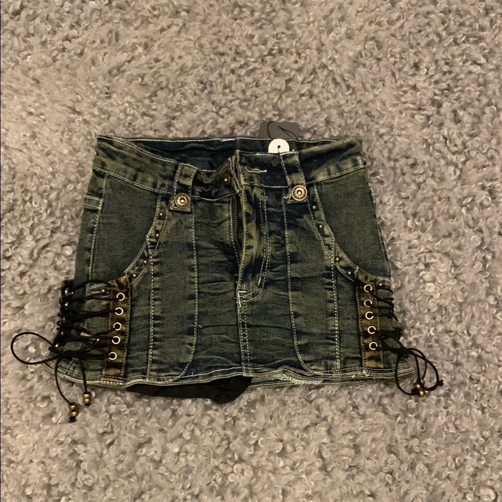 ROMWE Denim Lace-Up Mini Skirt